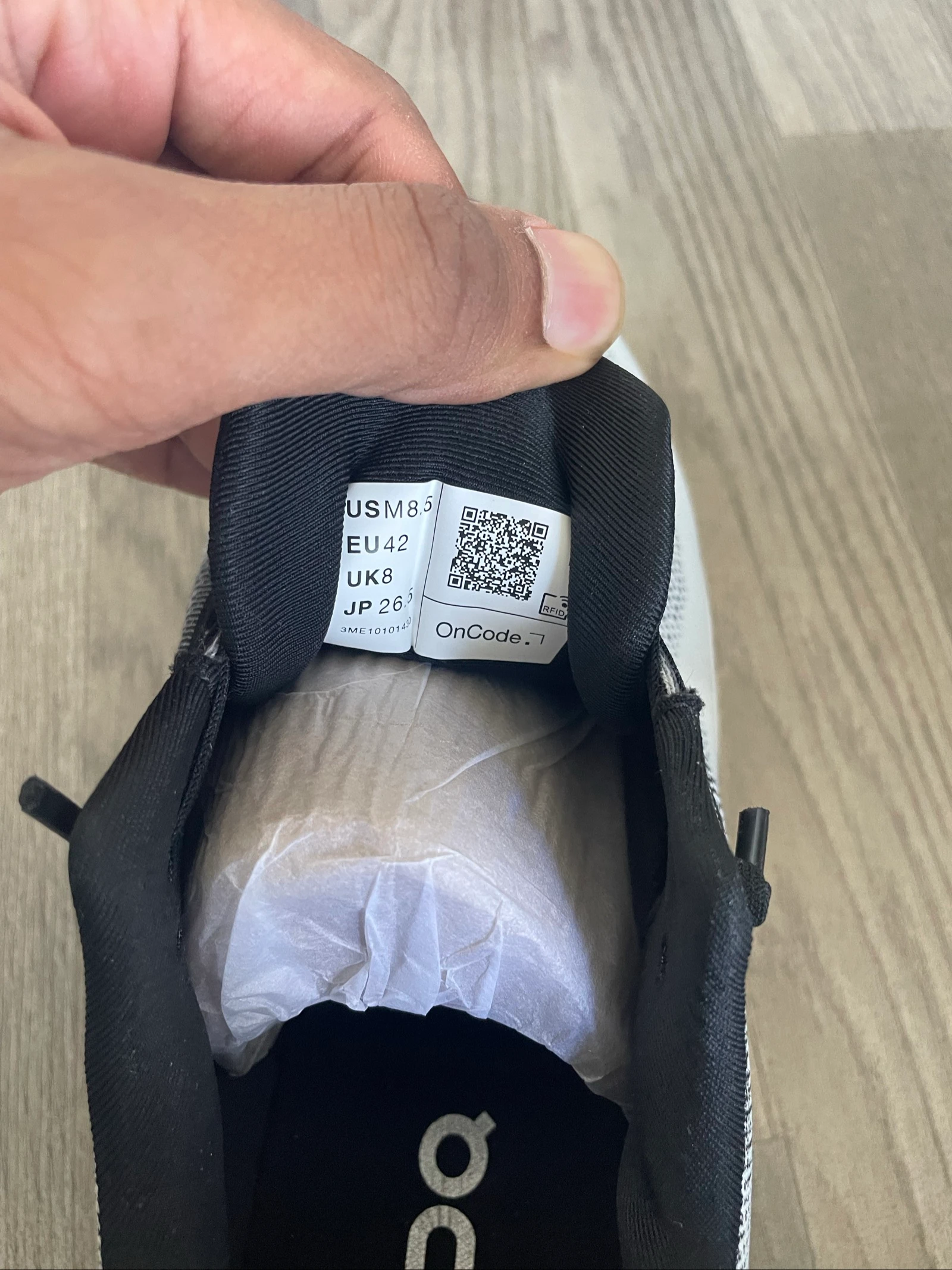 Lot On cloud and ASICS gel 1130 size 42 – photo 4